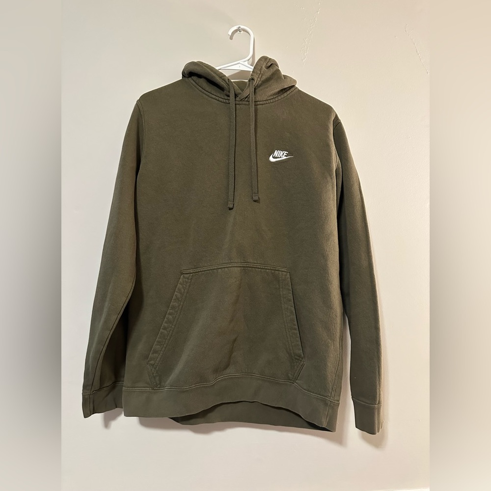 Men’s Green Nike Sportswear Club Fleece